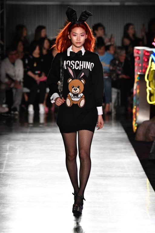 RS18 Moschino Look 40