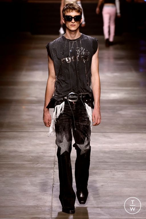 Fall/Winter 2023 Dsquared2 Look 46