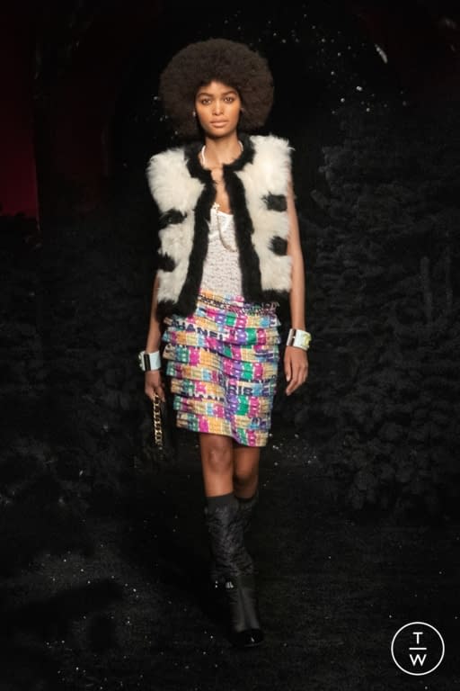 FW21 Chanel Look 42