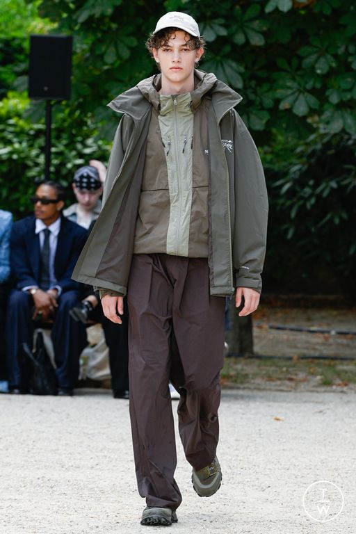 SS 26 White Mountaineering Look 43