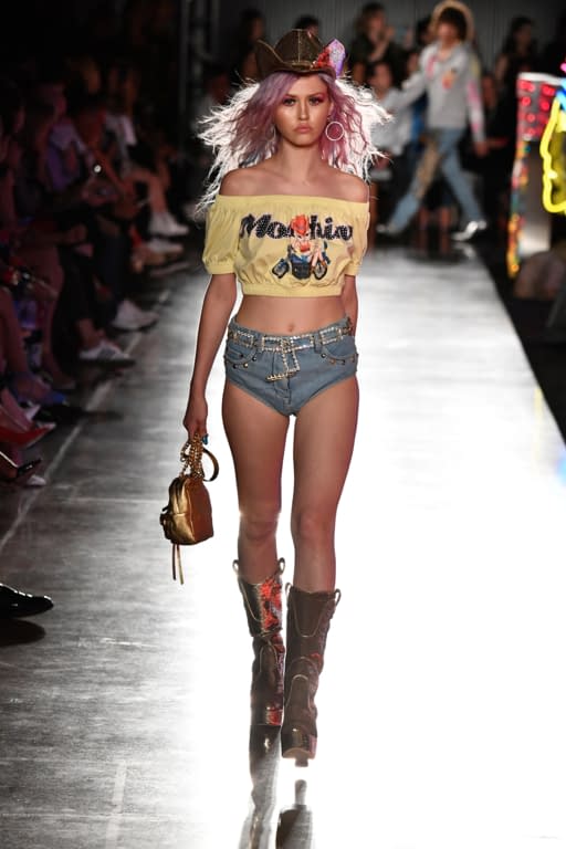 RS18 Moschino Look 43