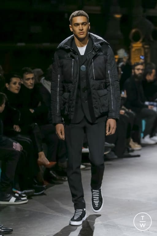 F/W 17 Givenchy Look 44