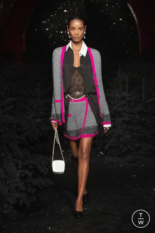 FW21 Chanel Look 45