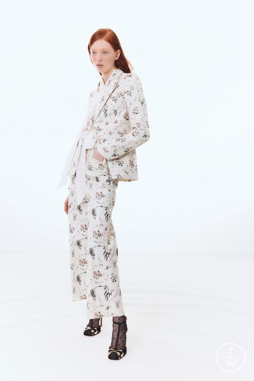 Pre-Fall 2025 Giambattista Valli Look 47