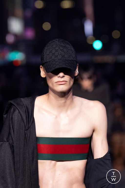 RS27 Gucci Look 32