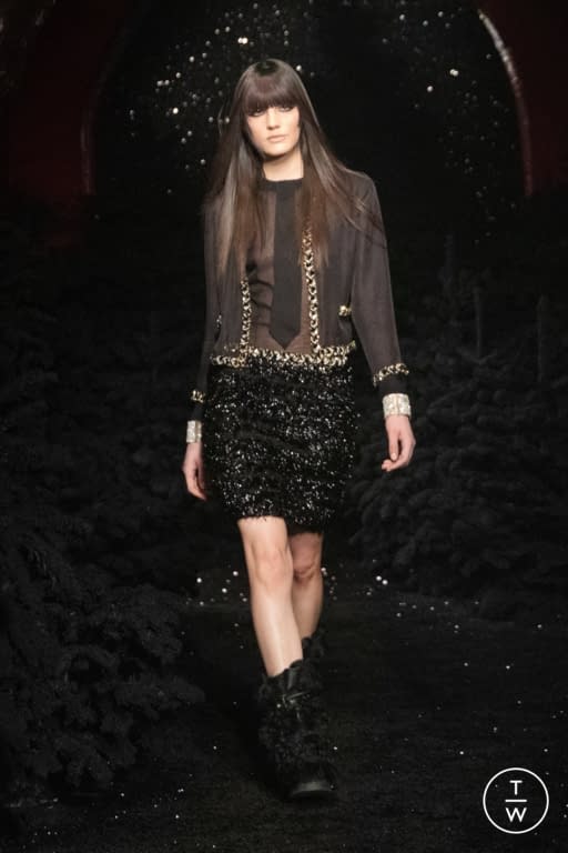 FW21 Chanel Look 52