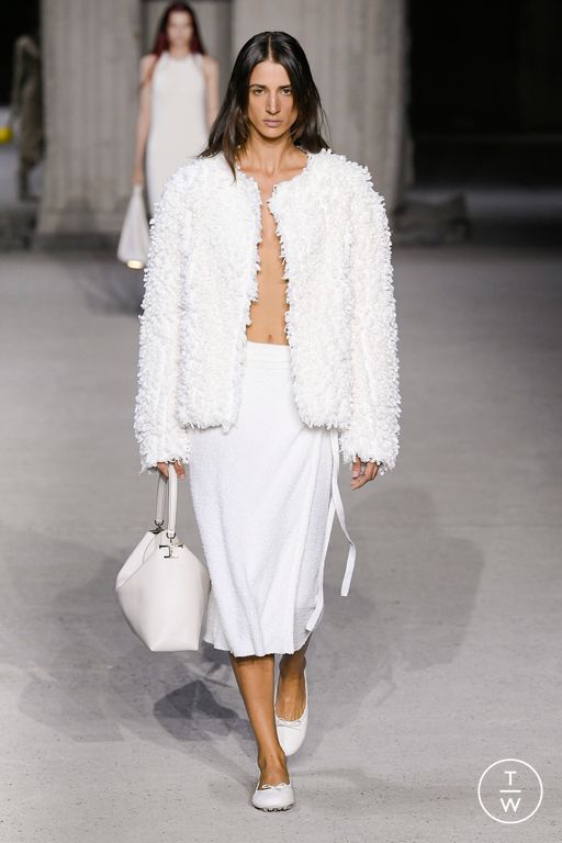 SS23 Tod's Look 7