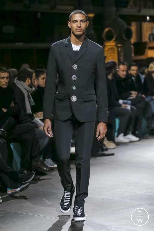 F/W 17 Givenchy Look 56