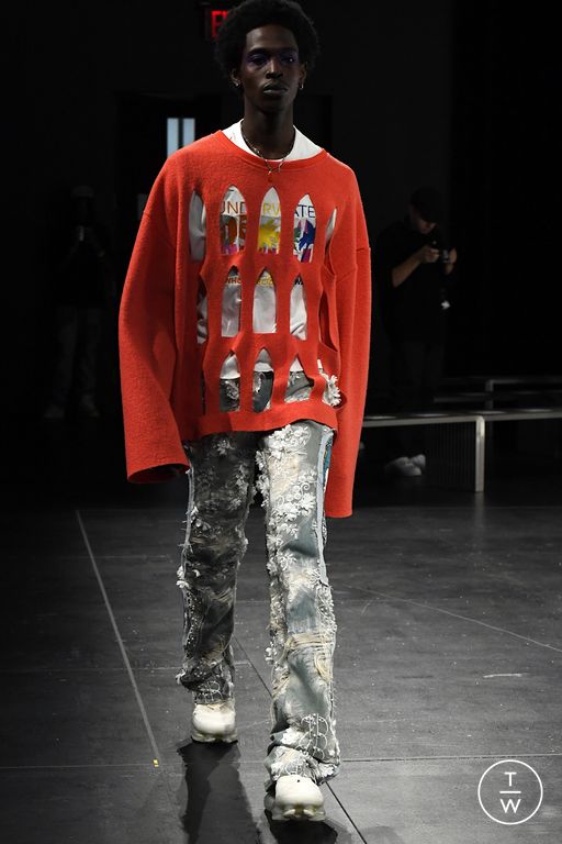 SS23 Who Decides War Look 28