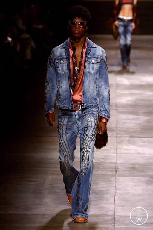 Fall/Winter 2023 Dsquared2 Look 12