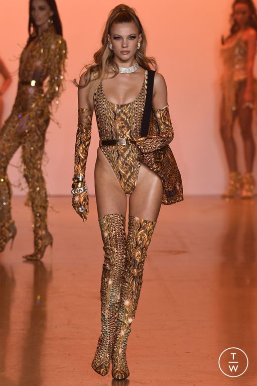 SS23 The Blonds Look 18