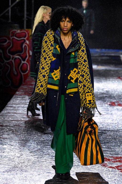 FW22 Tommy Hilfiger Look 23