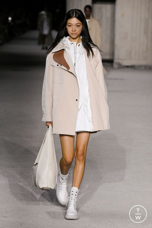 SS23 Tod's Look 22