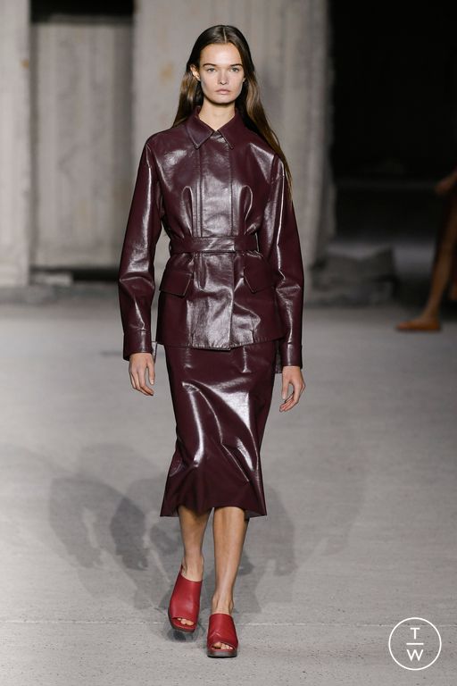 SS23 Tod's Look 39