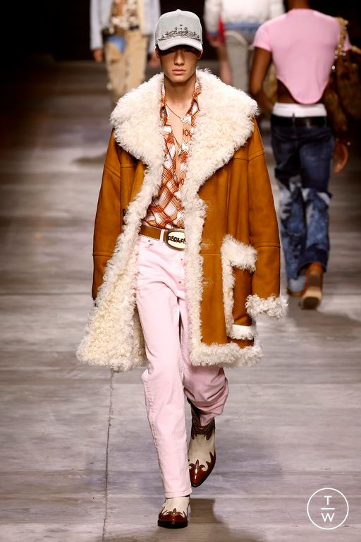Fall/Winter 2023 Dsquared2 Look 7
