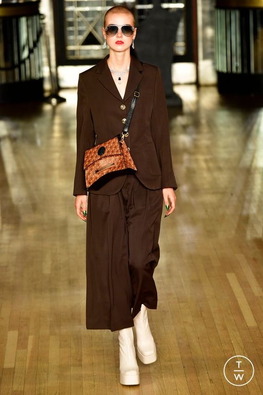 SS23 Helen Anthony Look 38