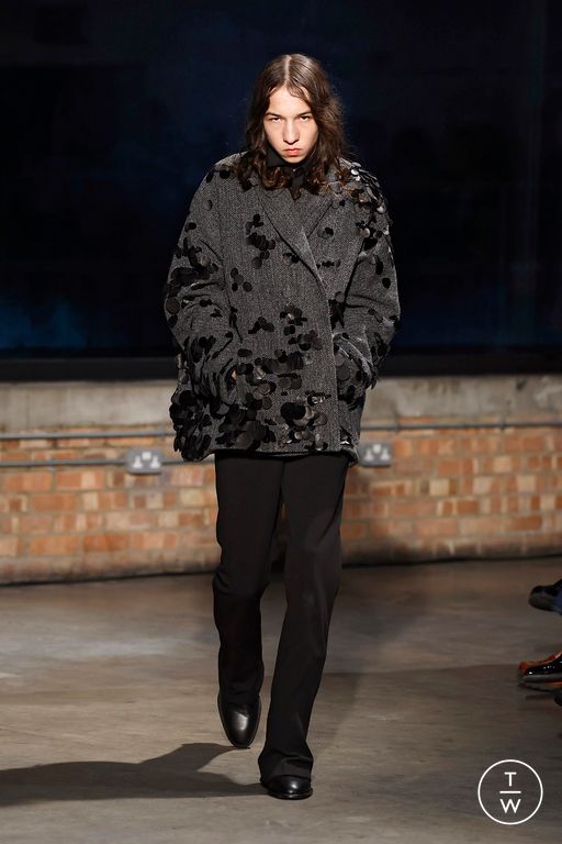 SS26 Aaron Esh Look 33