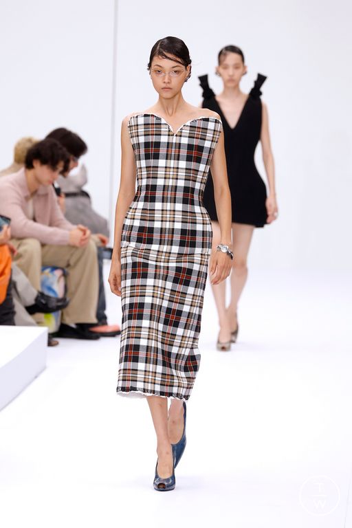 Spring-Summer 2025 Acne Studios Look 36