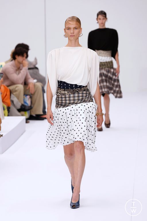 Spring-Summer 2025 Acne Studios Look 42