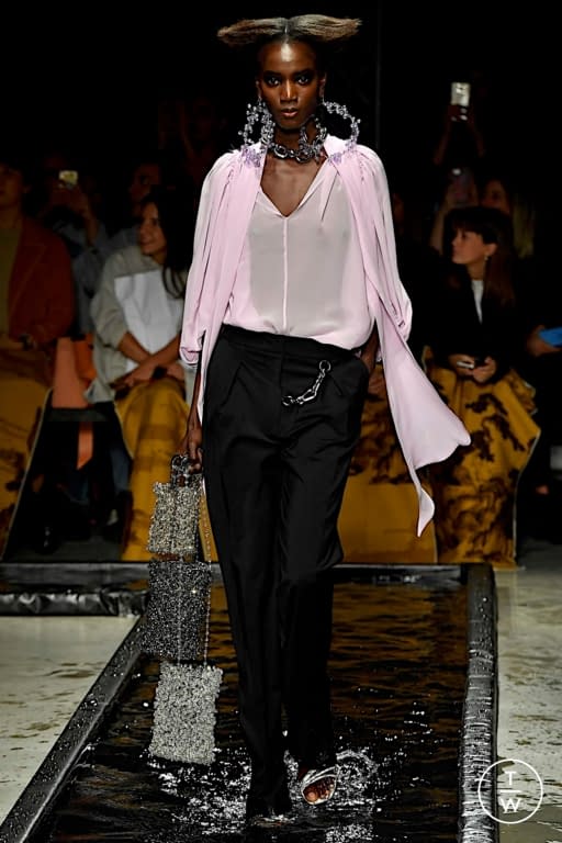 SS20 Act n°1 Look 1