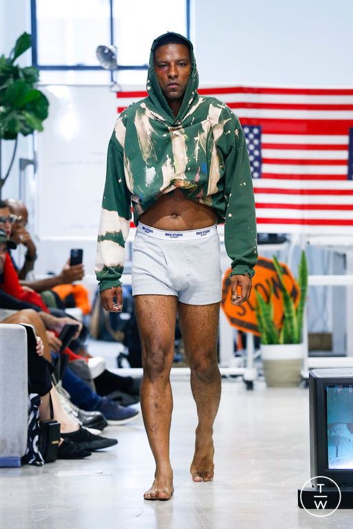 SS23 M65 Look 37
