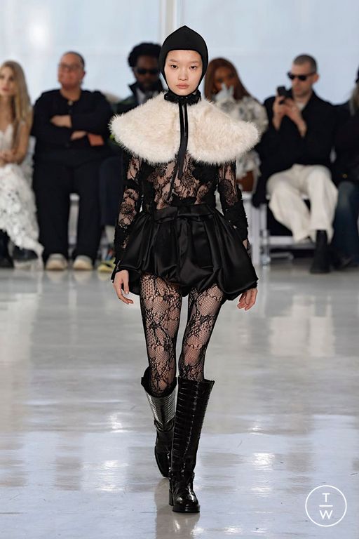 FW25 AKNVAS Look 11
