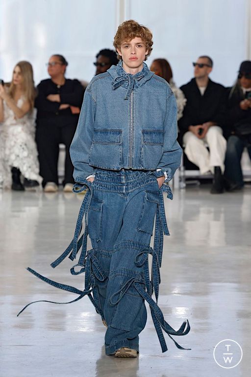 FW25 AKNVAS Look 22