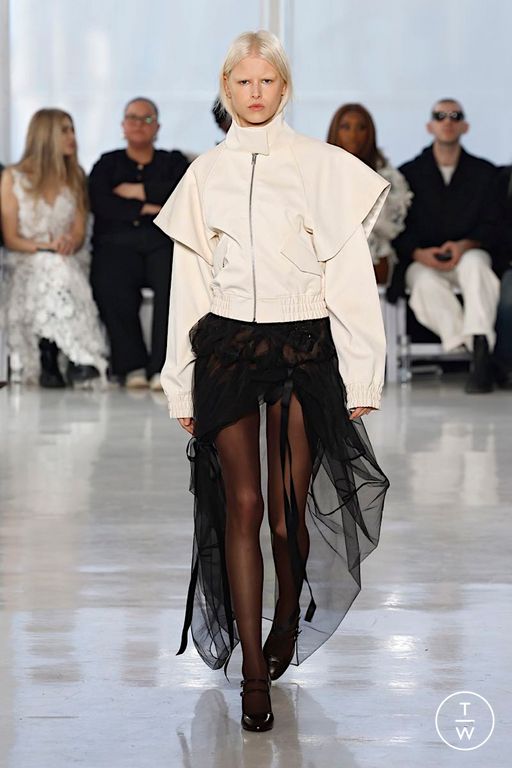 FW25 AKNVAS Look 25