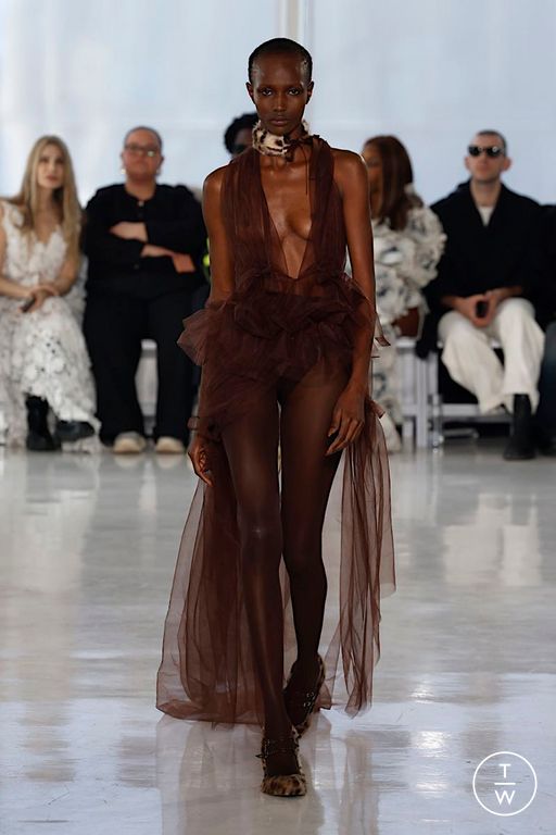 FW25 AKNVAS Look 33