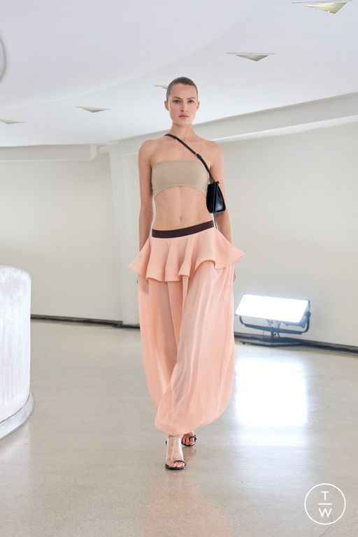 Spring-Summer 2025 Alaïa Look 17