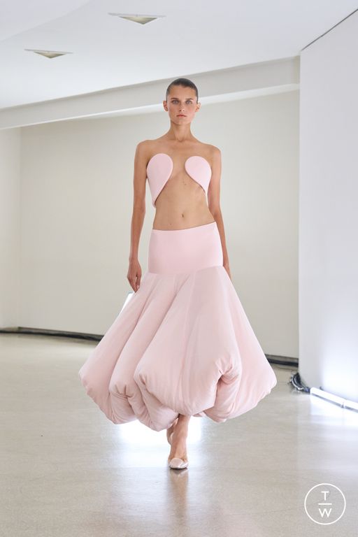 Spring-Summer 2025 Alaïa Look 39