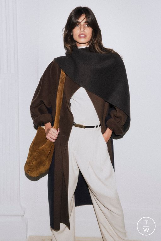 PF26 Alberta Ferretti Look 1