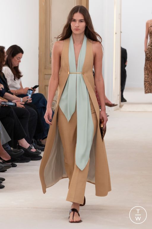 SS26 Alberta Ferretti Look 39