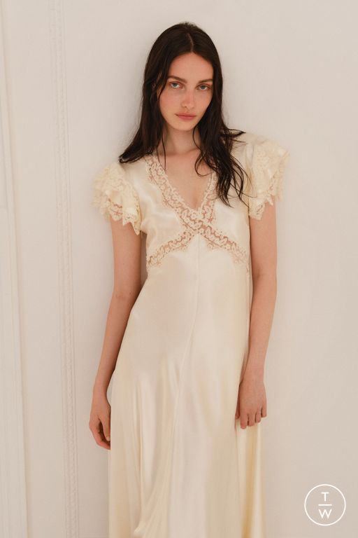 RS 26 Alberta Ferretti Look 30