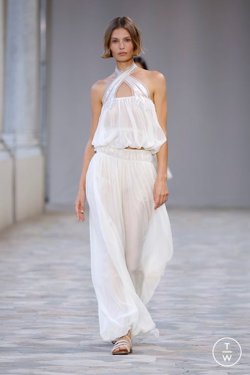 Spring-Summer 2025 Alberta Ferretti Look 1