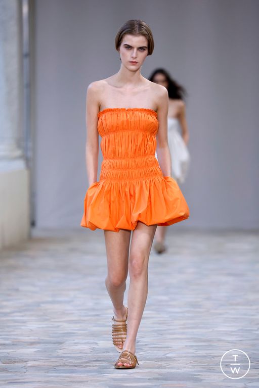 Spring-Summer 2025 Alberta Ferretti Look 9