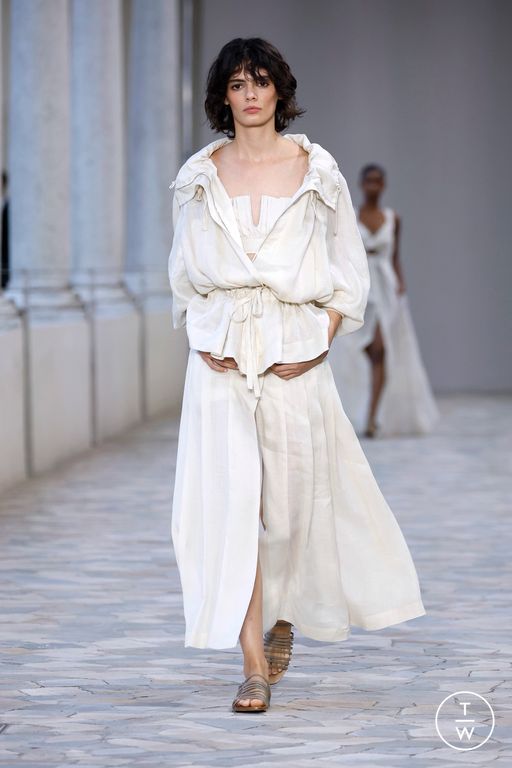 Spring-Summer 2025 Alberta Ferretti Look 18