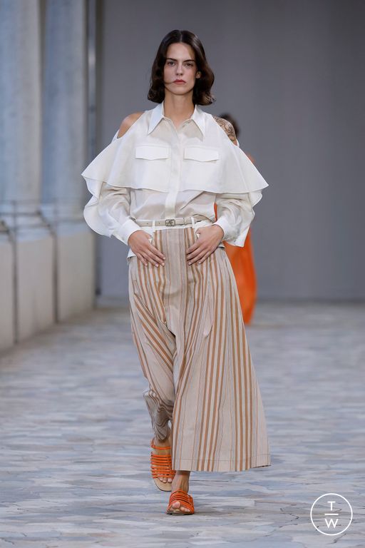 Spring-Summer 2025 Alberta Ferretti Look 23