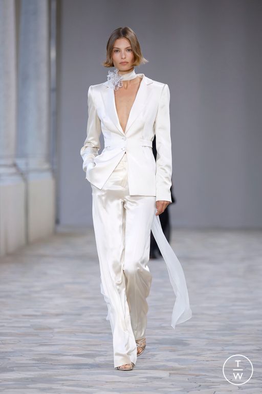 Spring-Summer 2025 Alberta Ferretti Look 51