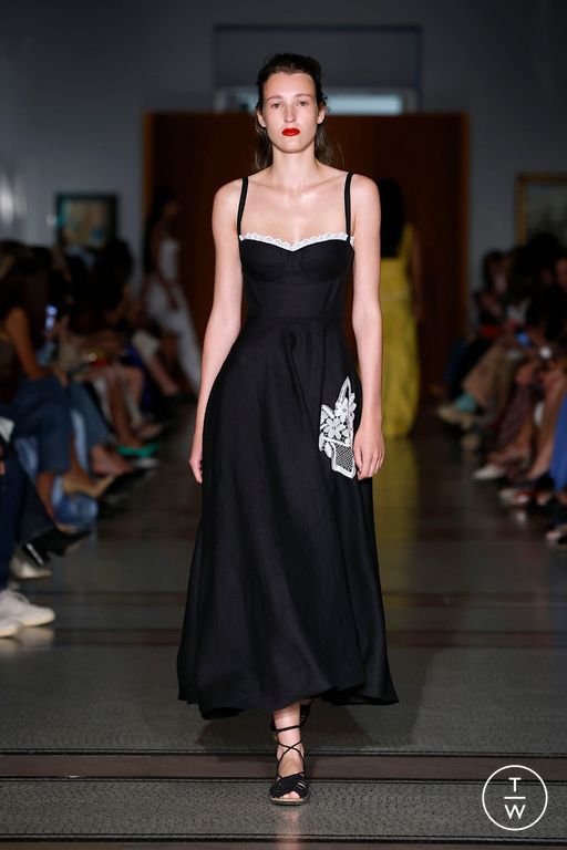 Spring-Summer 2025 Alejandra Alonso Rojas Look 3