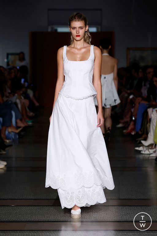 Spring-Summer 2025 Alejandra Alonso Rojas Look 22