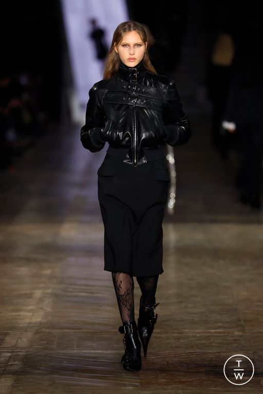 FW25 McQueen Look 8