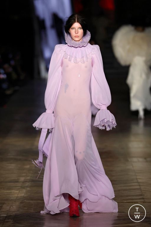 FW25 McQueen Look 20