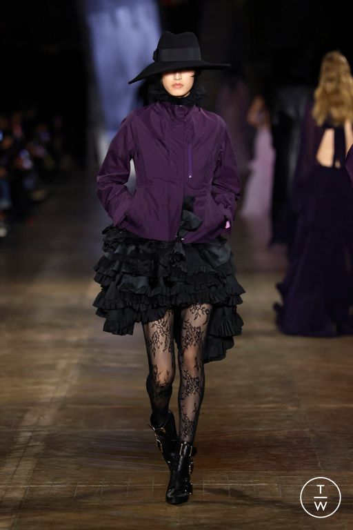 FW25 McQueen Look 25