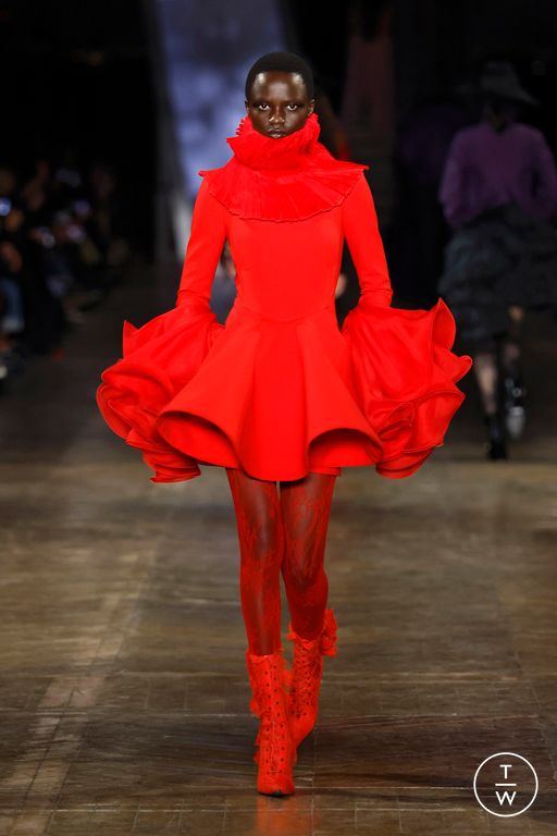FW25 McQueen Look 27