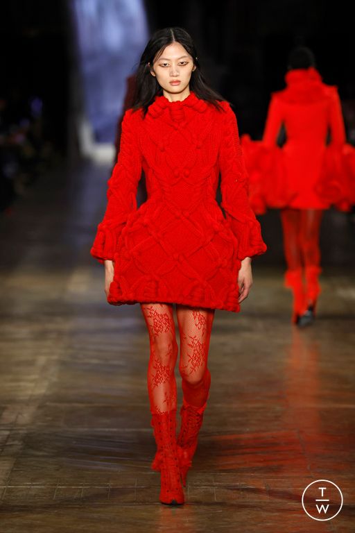 FW25 McQueen Look 29