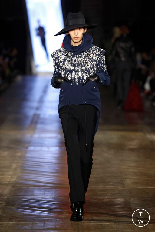 FW25 McQueen Look 44