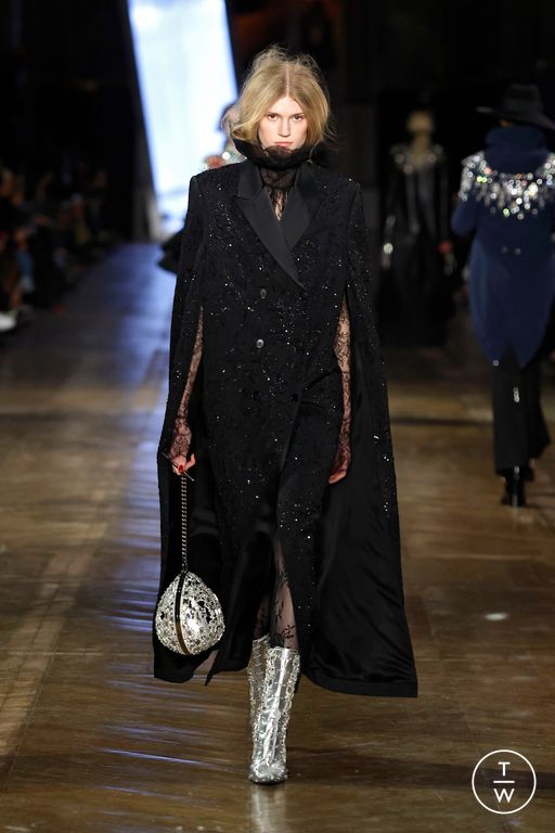FW25 McQueen Look 46