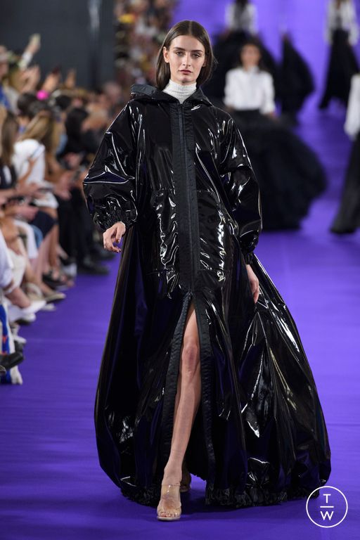 FW22 Alexis Mabille Look 7