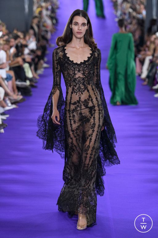 FW22 Alexis Mabille Look 33